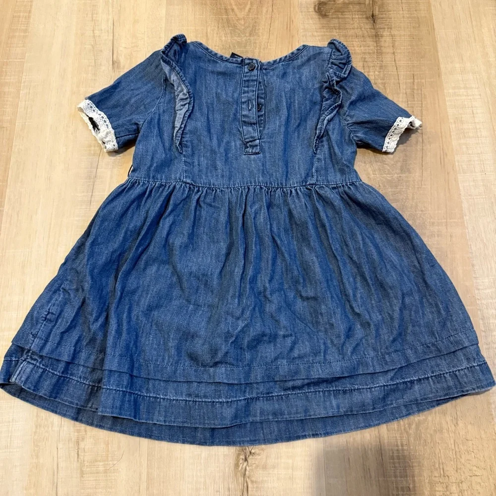 Gap Girls Denim Embroidered Dress size 3T